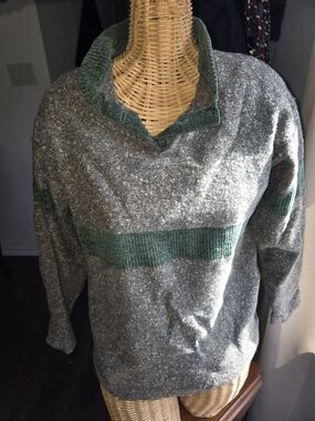 Men's Gray Knit Zip-Up Sweater with Green Trim Wool Vintage
